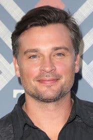 Tom Welling as Ryan McCarthy