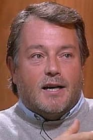 Valerio Fioravanti as Antonio