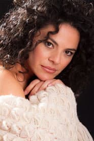 Isabel Gaona as Irene