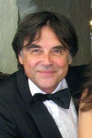 Claus Obalski as Freddy / Victoria's brother