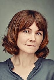 Nagore Aranburu as Isabel