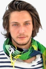 Jonathan Genet as Édouard