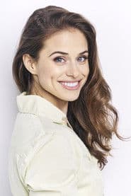 Kelsey Reinhardt as Jolene Palmer