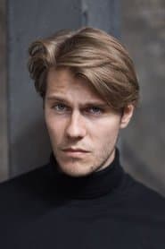 Richard Kreutz as Noah