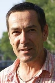 Oleksiy Horbunov as major KGB