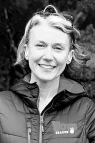 Sarah Boyd as Lonnie