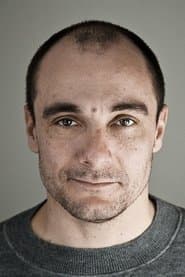 Rasmus Hammerich as Holger