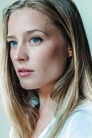 Vijessna Ferkic as Lili