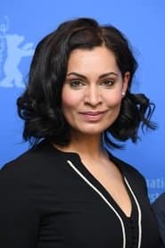 Lídia Danis as Évi