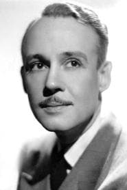 Paul McGrath as Macey