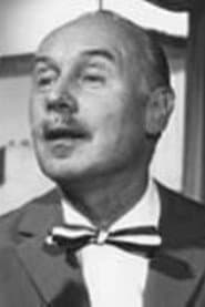 Helmut Weiss as Mr. Dinklespiler