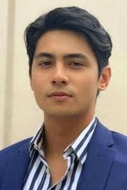 Kiko Estrada as Tommy Manotoc