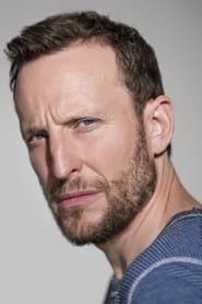 Bodhi Elfman as Leo Pedranski