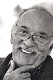 León Singer as Julio Dominguez