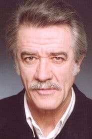 Rodolfo De Souza as Valdes