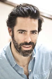 Nicolas Medad as Arthur