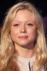 Naomi Battrick as Sophie Parker