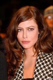 Anna Mouglalis as Simone Roma