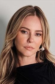 Paolla Oliveira as Paula