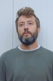 Font García as Julio