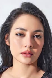 Bongkoj Khongmalai as Aunt Waad