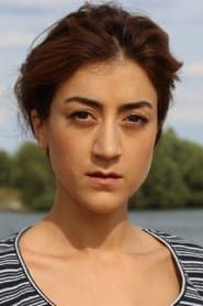 Gizem Erdogan as Anisa