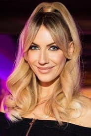 Lesia Nikitiuk as Yana