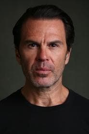 Marcus DeAnda as Clyde