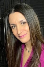 Lucila Gómez as Neutral voice (voice)