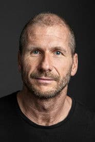 Stefan Larsson as Stefan