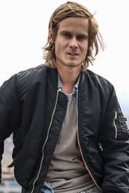 Eivaut Rischen as Karl Nüni