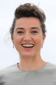 Nina Meurisse as Lucie de Fontenelle