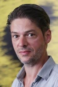 Samuel Jouy as Émile Schuffenecker