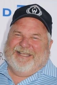 Googy Gress as Det. Chet White