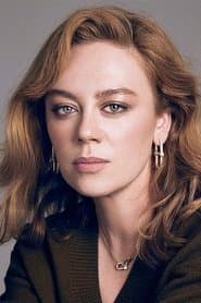 Demet Evgar as Handan