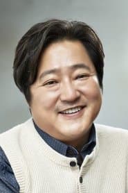 Kwak Do-won as Moon Ki-beom