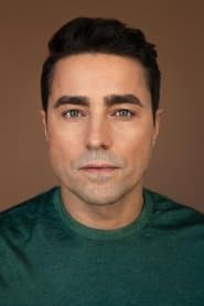 Ricardo Pereira as Alex