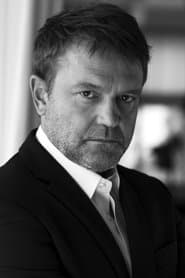 Georgi Staykov as Katev