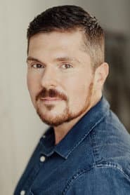 Jordan Ninkovich as Piper's Boyfriend