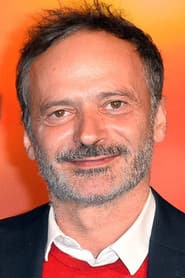 Francis Leplay as Gowen Ross