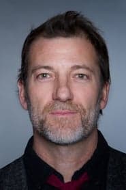 Mark Bennington as Officer Steve