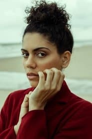 Clébia Sousa as Luciene