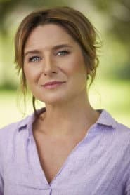 Libby Tanner as Lizzie Francia