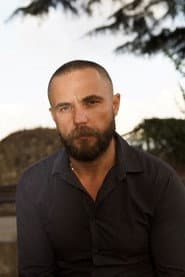 Gerhard Koloneci as Christian