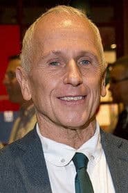 Wayne Sleep as Clean Willy