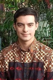 Ciccio Manassero as Alex