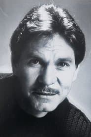 Christopher Stone as Wade Farrow