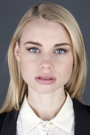 Lucy Fry as Heidi