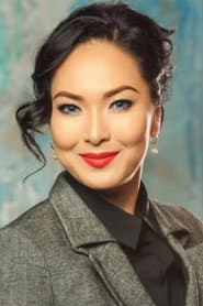 Gulsharat Zhubaeva as Kelin