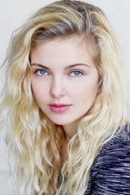 Emma Maddock as Teenage Bella